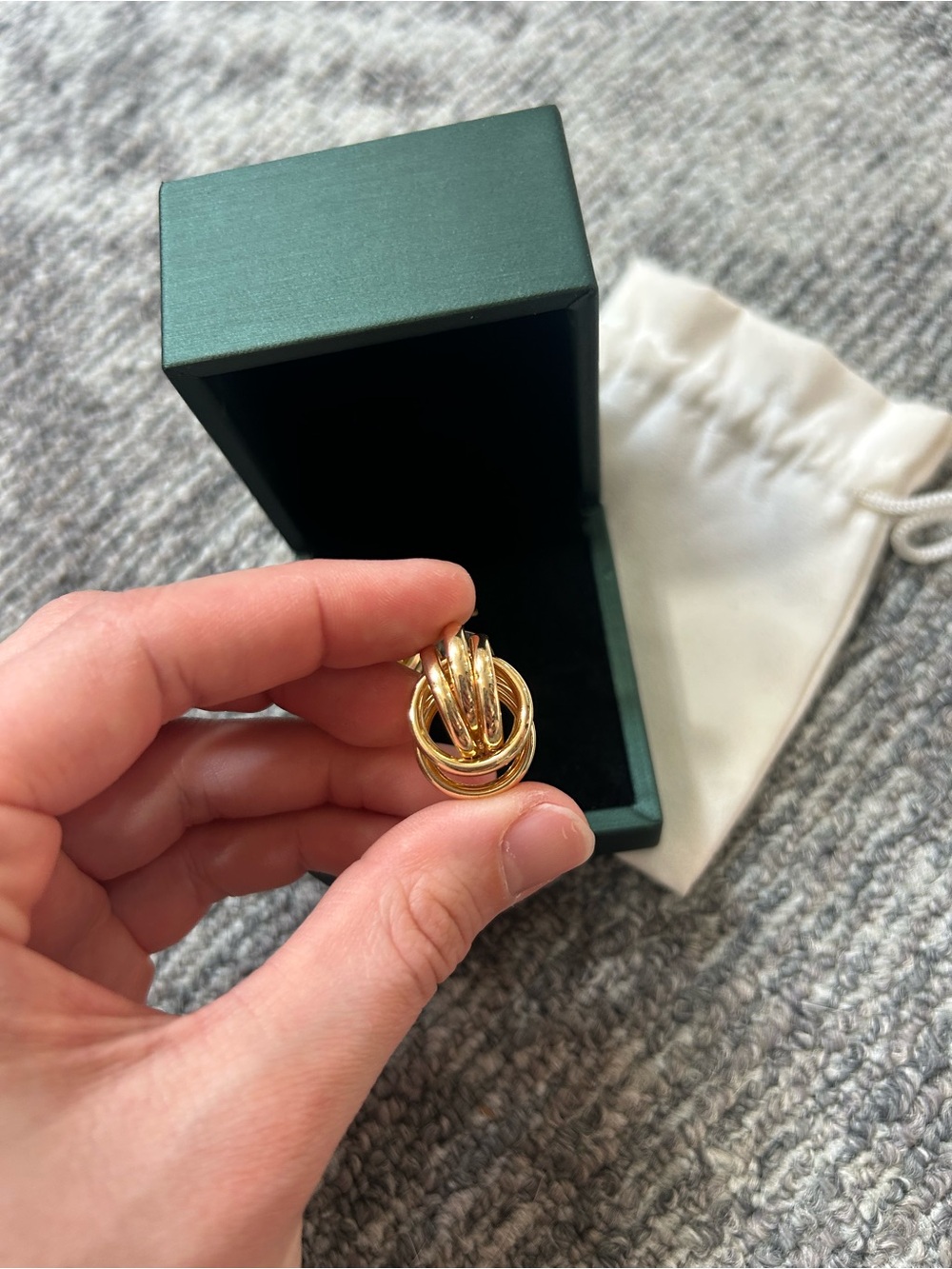 Timeless Elegant Gold Knot Stud Earrings Millennial Classic - Picture 6 of 7